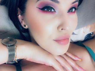 ChaudeGreta - Live sex cam - 12786760