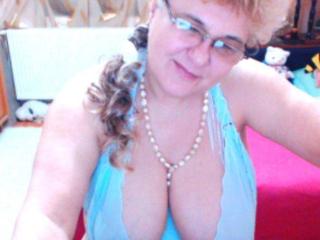 SeductiveMilf - Video chat nude with a platinum hair Sexy mother 
