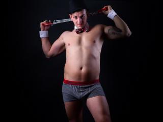 ShayneMuscle - Live porn &amp; sex cam - 2141559
