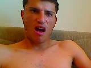 GentilChris - Webcam hot avec ce Gay avec un corps de spartiate sur la plateforme X Love Cam 