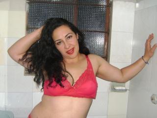 SexyHotLatinexx - Chat live nude with a so-so figure Sexy mother 