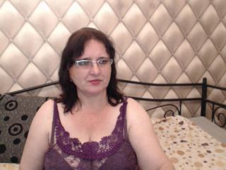 SexySandie - Webcam live hard with this chubby constitution Lady over 35 