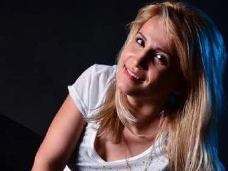 PinkPrincessLove - Live chat hard with this regular chest size 18+ teen woman 