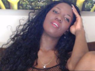 SofiaHot - Webcam live porno avec une Femmes avec une belle poitrine  
