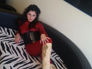 NaughtyKate - Chat hot with this shaved pussy Mistress 