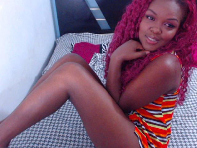 DolceJane - chat online exciting with a ebony Young lady 