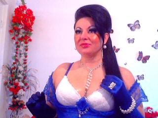 DeliciousMature - online chat exciting with a dark hair MILF 