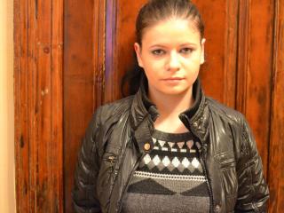 MiaOlivia - Chat live x with this European Hot babe 