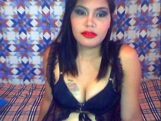 SuceMoiBite - Web cam sex with a oriental Transgender 