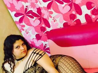 MysteriousLady - Webcam live xXx with this shaved intimate parts Hot babe 