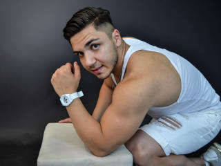 LewisMuscle - Live sexe cam - 2616242