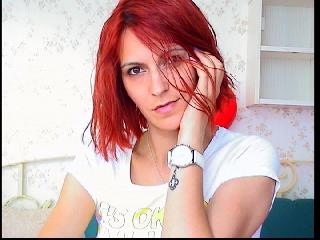 QueenOfFire - Live chat hot with a White Hot chicks 