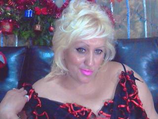 BlondeAnnya - Chat cam hard with this massive breast Hot chick 