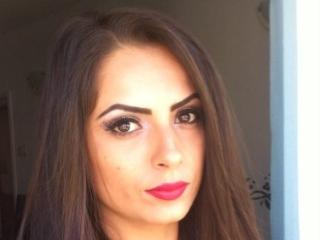 RichDyamond - Chat live sexy with this Nude young lady with standard titties 