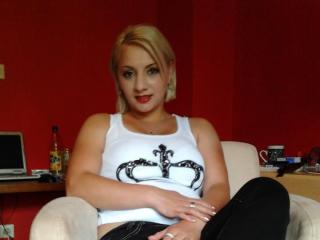 BelleCurves - Live Sex Cam - 2643695