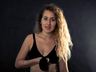 PrincessJenifer - Live porn &amp; sex cam - 2644181