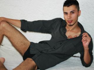 KHEYKO - online show nude with a latin Homosexuals 