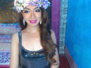 LauraShemale - Live sexe cam - 2668940
