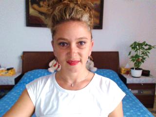 HotCherryPie69 - Live Sex Cam - 2688613