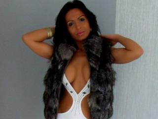 OneIrresistibleGirl - chat online sexy with a being from Europe Lady over 35 