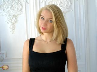 SexyWillow - Web cam x with a shaved private part Hot chicks 