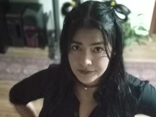 Se dtaljerede oplysninger for ArianithaXox