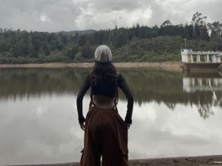 Ver a ficha detalhada de AitanaJohns