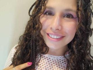 Lásd a SarahWelinton teljes profilját