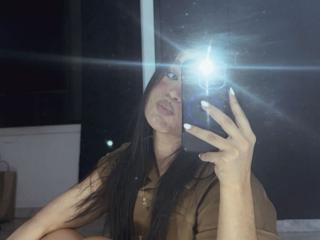 Lásd a MiiaPalmer teljes profilját