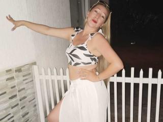 Lásd a chrystal85 teljes profilját