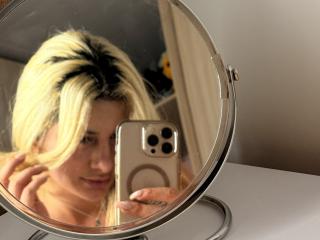 Lásd a AtheneaRossi teljes profilját