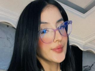 Lásd a VioletMoonX teljes profilját