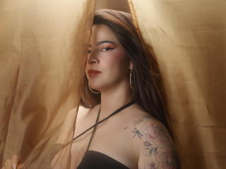 Lásd a ChristineBray teljes profilját