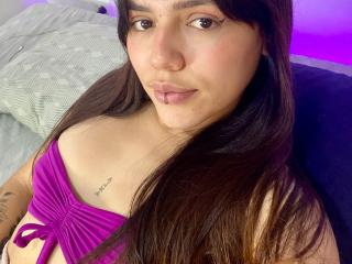 Lásd a SophiaMarx teljes profilját