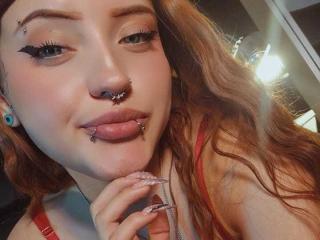 Se komplett profil för MaylinSanchez