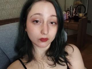 Se komplett profil för TwinkyKiss