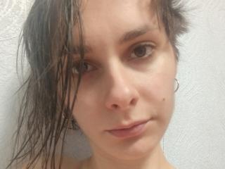 Se komplett profil för Jilliyi