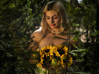 Se komplett profil för AtheneaRossi