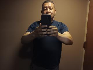 Se komplett profil för Johnny5050