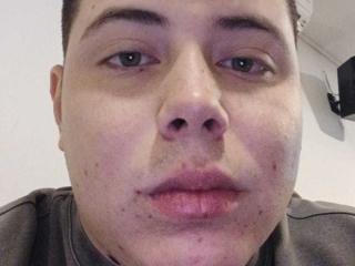 steincoupleeeの詳細情報を見る