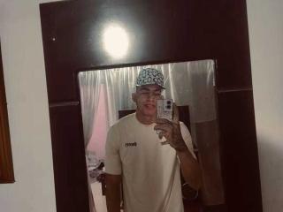 Liam23の詳細情報を見る