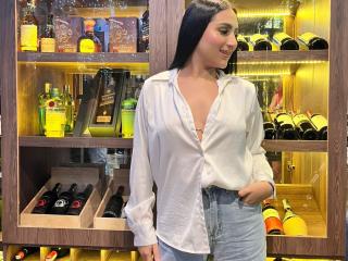 Ver la ficha detallada de HiilaryDolce