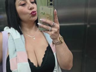 Ver la ficha detallada de AngeleRoux