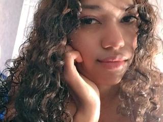 Vedere il profilo completo di KellyAmbaris