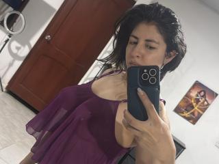 Se dtaljerede oplysninger for AnastasiaEvansX