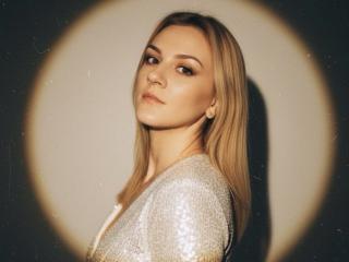 Podívejte se na podrobnou kartu SarahFontain