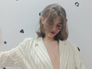 LariElla'in detaylı sayfasını gör