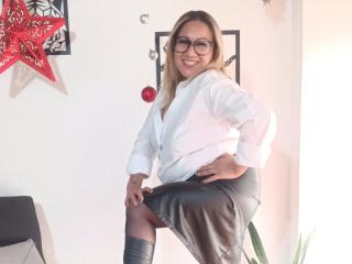 Ver la ficha detallada de MatureYayita