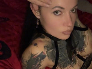 Ver la ficha detallada de Dirtyheike-hot