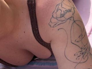 Fișa detaliată a EricaLust